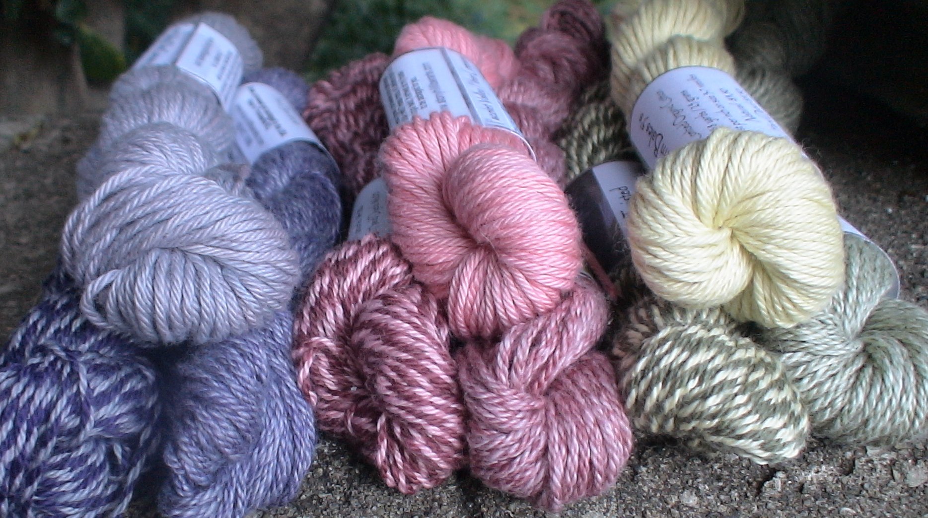 Cottina blend dyed yarn