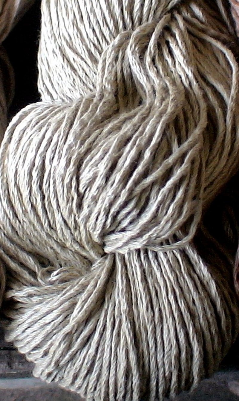 10/2/5 foxfibre® colorganic® worsted weight yarn — VRESEIS LIMITED