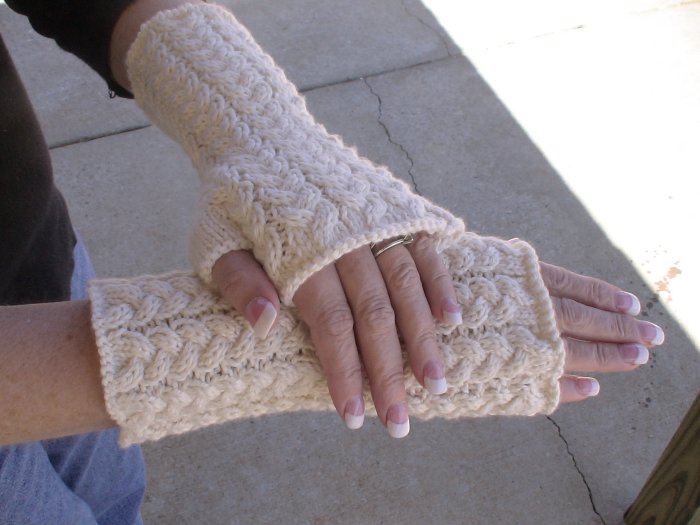 Cabled Fingerless Glove Pattern